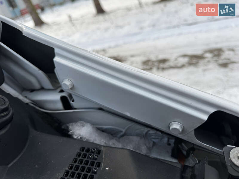 Вантажний фургон Opel Movano 2021 в Кореці