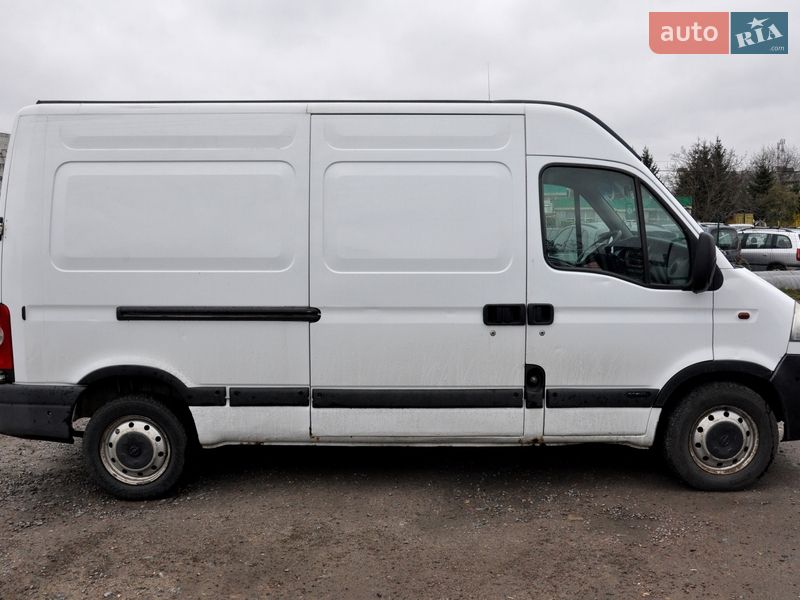 Вантажний фургон Opel Movano 2005 в Львові