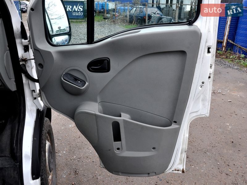 Вантажний фургон Opel Movano 2005 в Львові