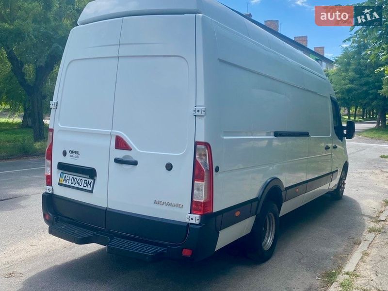 Грузовой фургон Opel Movano 2012 в Светловодске