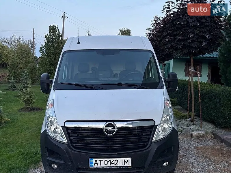 Opel Movano