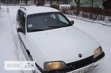 Универсал Opel Omega 1989 в 