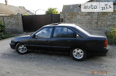 Седан Opel Omega 1988 в Одессе