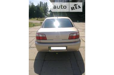 Седан Opel Omega 2001 в Луганске