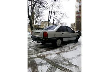 Седан Opel Omega 1988 в Ивано-Франковске