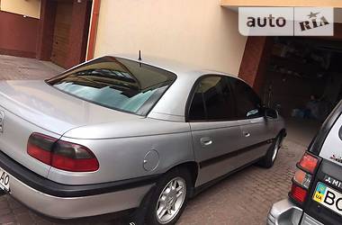 Седан Opel Omega 2000 в Львове