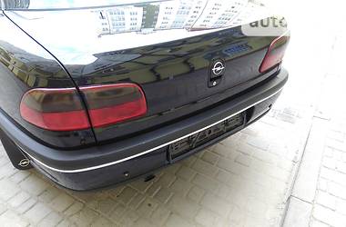 Седан Opel Omega 1999 в Ивано-Франковске