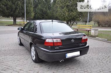 Седан Opel Omega 2002 в Ровно