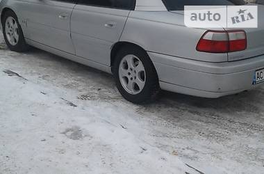 Седан Opel Omega 2000 в Луцке