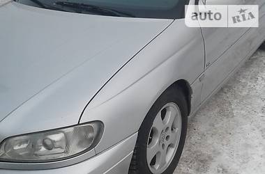 Седан Opel Omega 2000 в Луцке