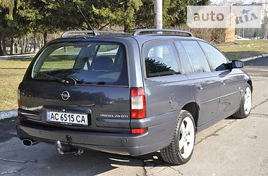 Универсал Opel Omega 2002 в Ровно