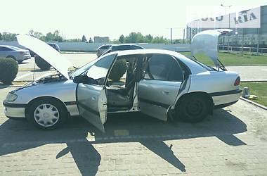 Седан Opel Omega 1994 в Львові