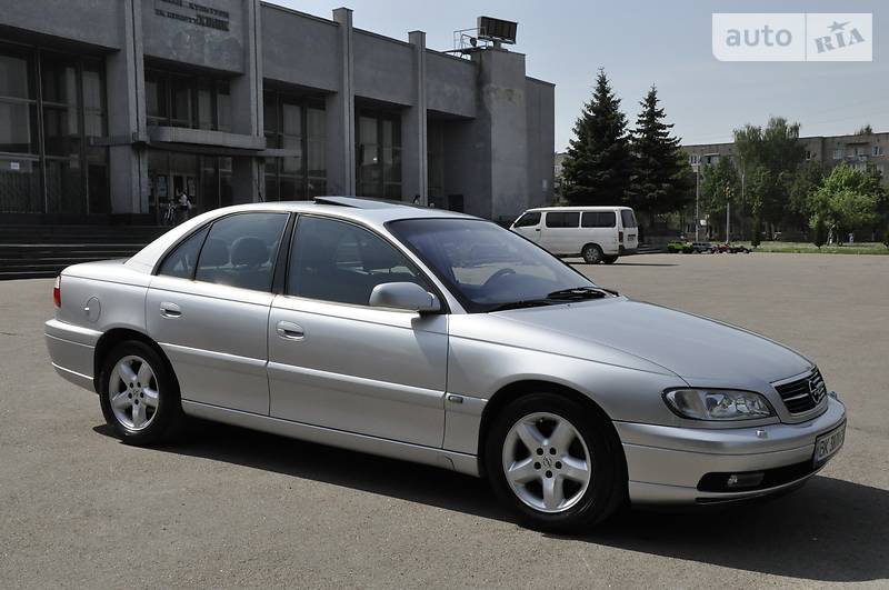 Седан Opel Omega 2002 в Рівному