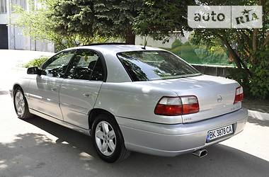 Седан Opel Omega 2002 в Рівному