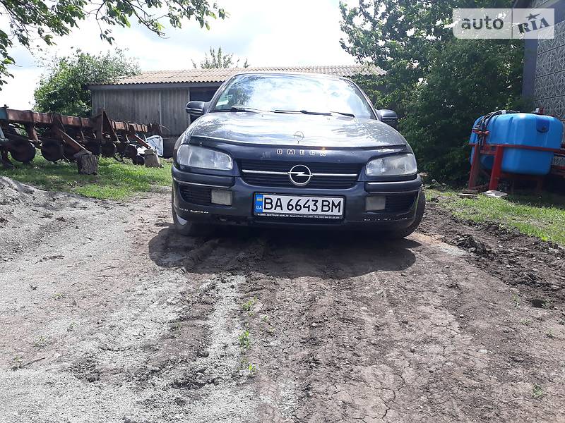 Седан Opel Omega 1995 в Гайвороне