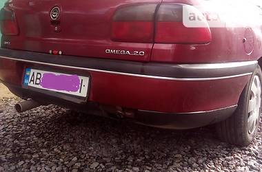 Седан Opel Omega 1995 в Виннице