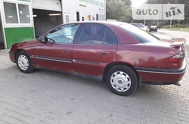 Седан Opel Omega 1995 в Луцке