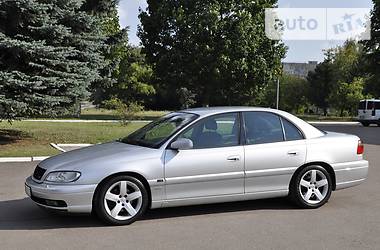 Седан Opel Omega 2003 в Рівному