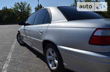 Седан Opel Omega 2002 в Харькове