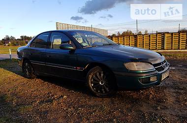 Седан Opel Omega 1996 в Ивано-Франковске