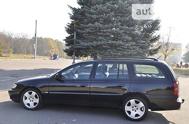 Универсал Opel Omega 2002 в Ровно