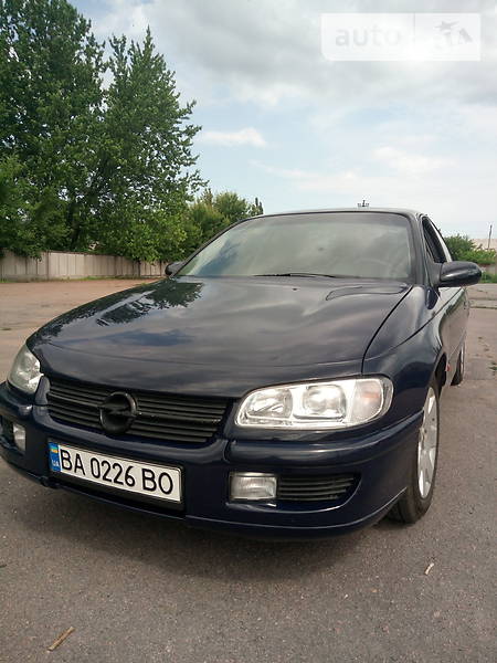 Седан Opel Omega 1998 в Олександрії