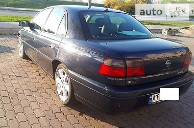 Седан Opel Omega 2002 в Ивано-Франковске