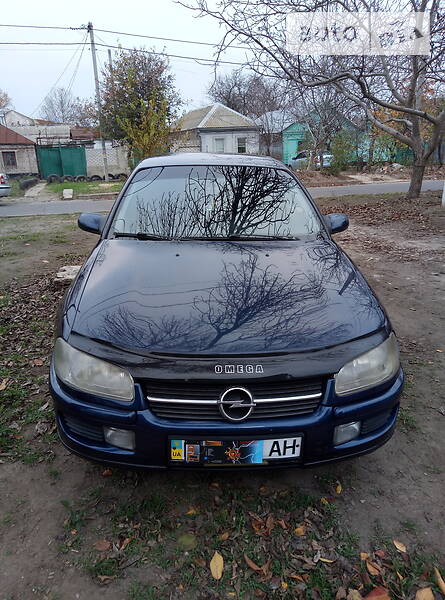 Седан Opel Omega 1995 в Николаеве