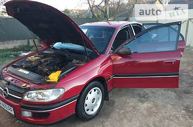 Седан Opel Omega 1995 в Бердичеве