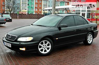 Седан Opel Omega 2002 в Ровно