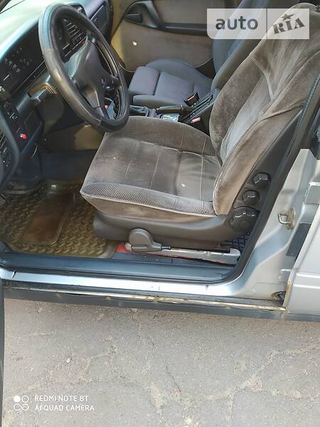 Седан Opel Omega 1988 в Києві фото 8 Седан Opel Omega 1988 в Києві