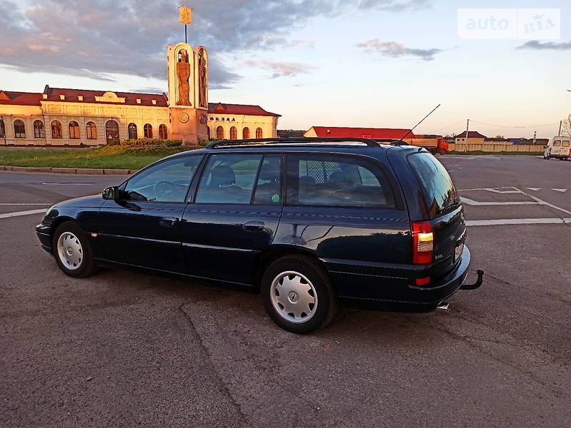 Універсал Opel Omega 2002 в Луцьку