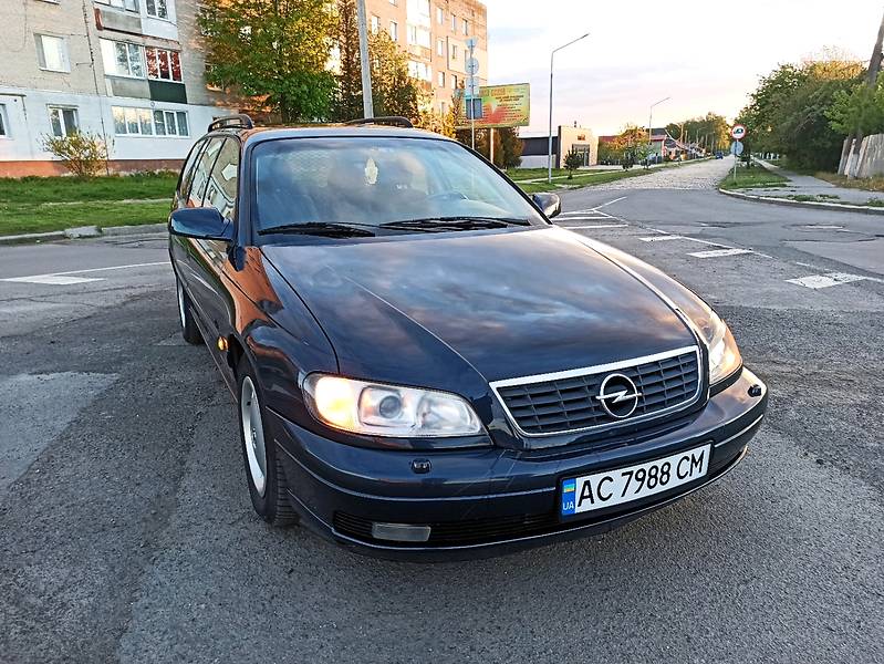 Універсал Opel Omega 2002 в Луцьку