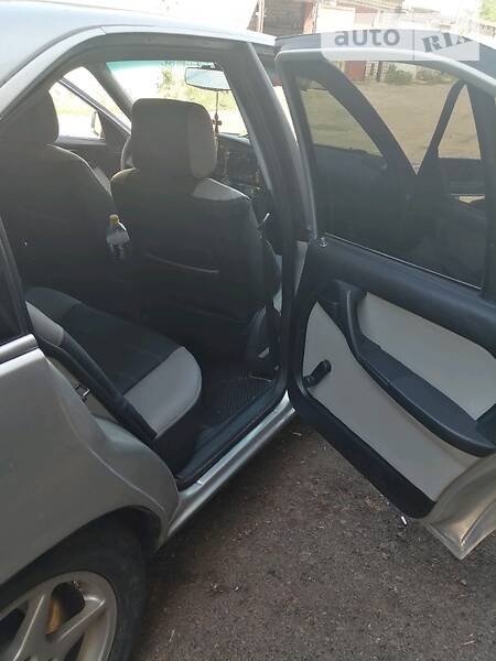 Седан Opel Omega 1988 в Світловодську