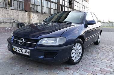 Седан Opel Omega 1994 в Тернополе
