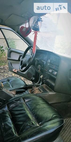 Універсал Opel Omega 1988 в Золотоноші фото 13 Універсал Opel Omega 1988 в Золотоноші