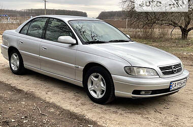 Седан Opel Omega 2000 в Умани