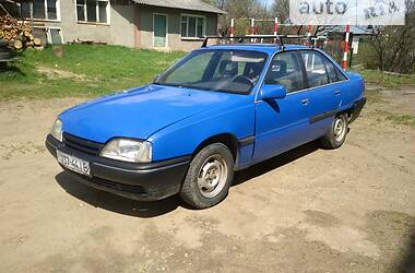 Седан Opel Omega 1987 в Долине