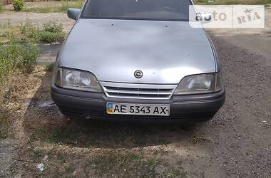 Седан Opel Omega 1987 в Покрове