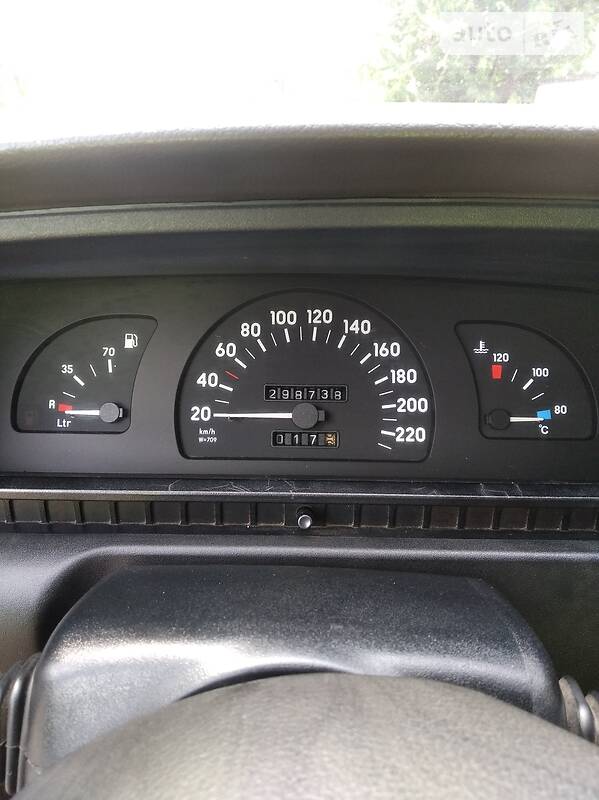 Седан Opel Omega 1987 в Покрові