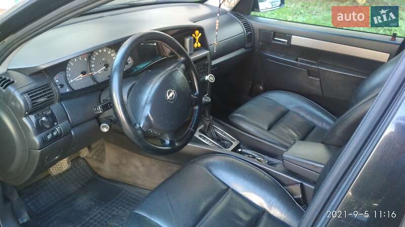 Універсал Opel Omega 2003 в Бориславі