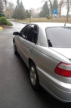 Седан Opel Omega 2002 в Полтаве