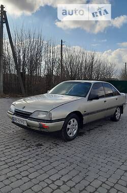 Седан Opel Omega 1988 в Ильинцах