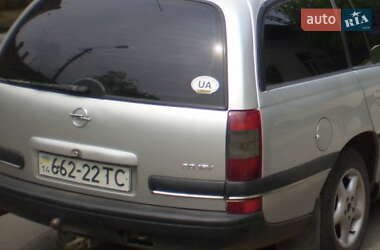 Універсал Opel Omega 1998 в Стрию