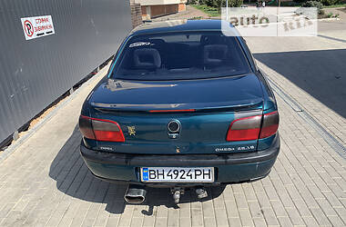 Седан Opel Omega 1995 в Одессе