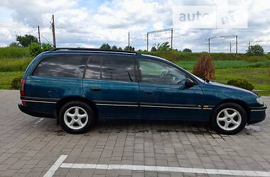 Універсал Opel Omega 1996 в Мостиській