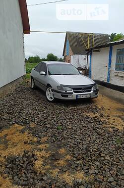 Седан Opel Omega 1999 в Липовце