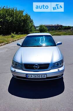 Седан Opel Omega 2001 в Тульчине