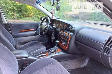 Седан Opel Omega 1998 в 