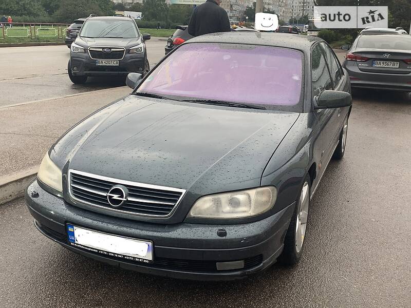 Седан Opel Omega 2001 в Кропивницькому